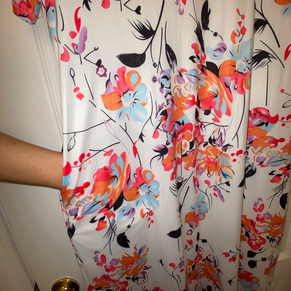 Floral Maxi Dress in White and Pink - Picture 12 of 16